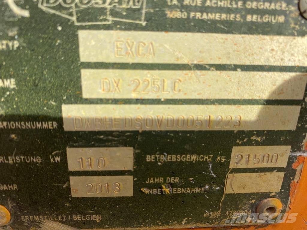 Doosan DX 225 LC Lánctalpas kotrók