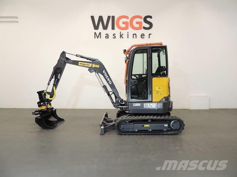 Volvo ECR25D Mini kotrók < 7t