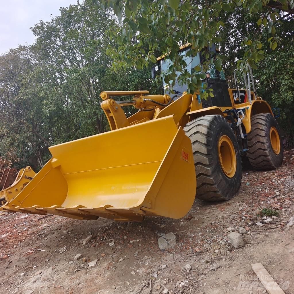 CAT 966 H Gumikerekes homlokrakodók