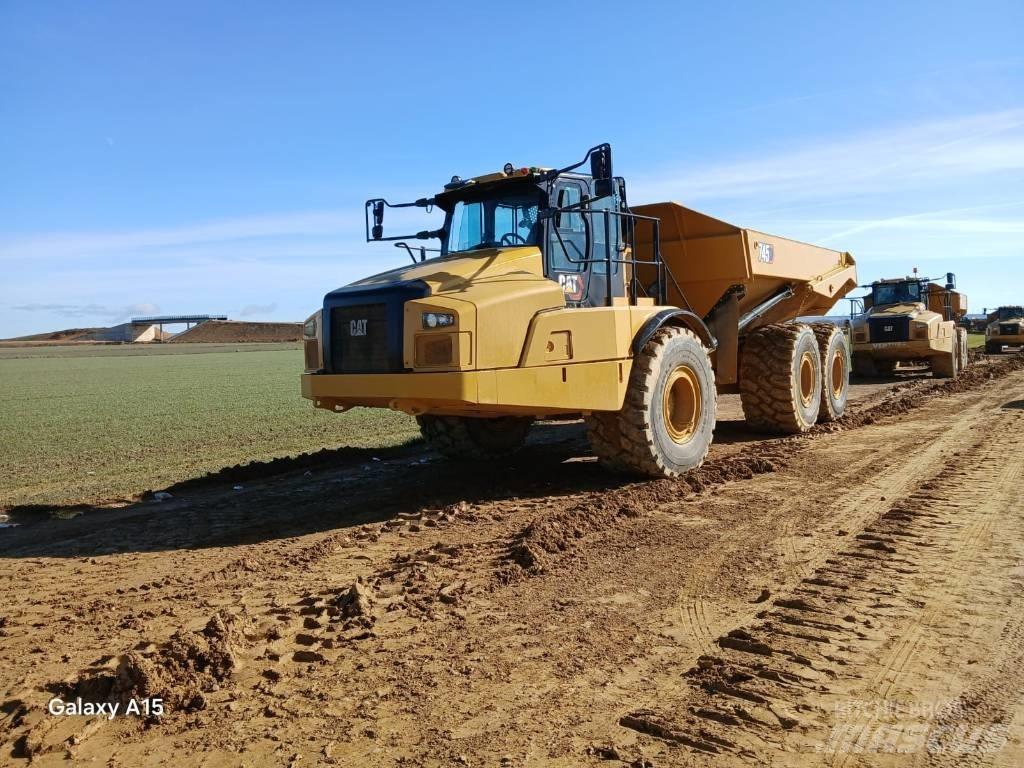 CAT 745 Csuklósdömperek