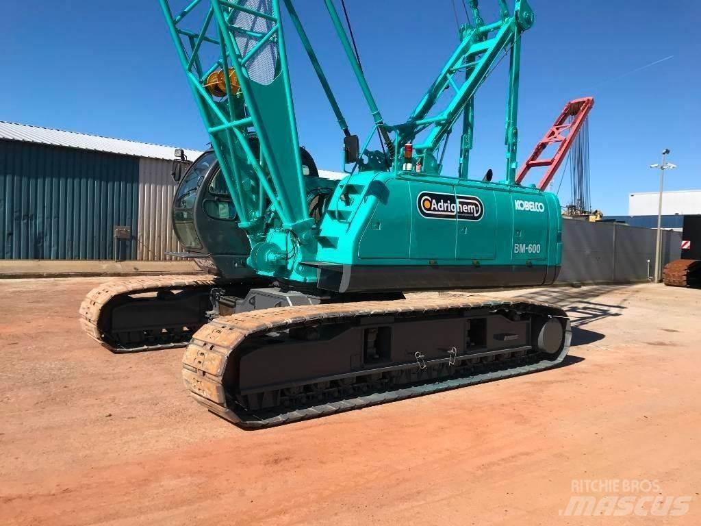 Kobelco BM 600 Lánctalpas daruk