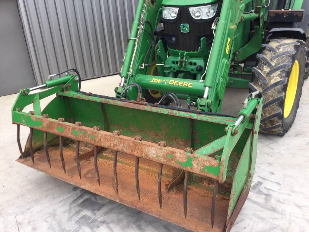 John Deere 6130R Traktorok
