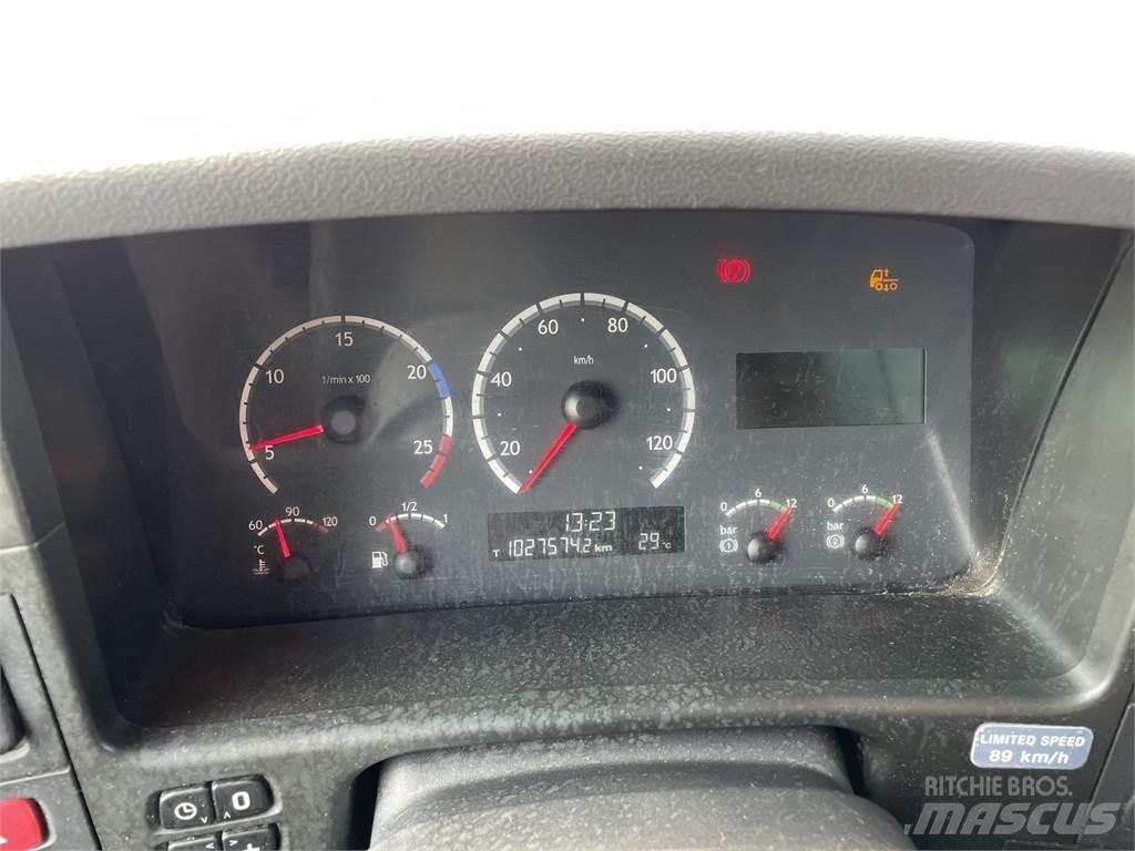 Scania P340 8x4 Darus teherautók