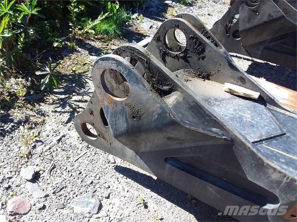Komatsu C270h Betakarító daruk