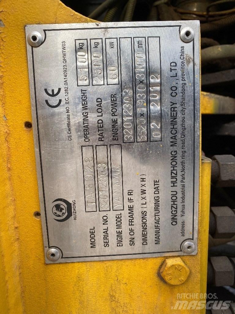 Yanmar Tag 928 Univerzális rakodók