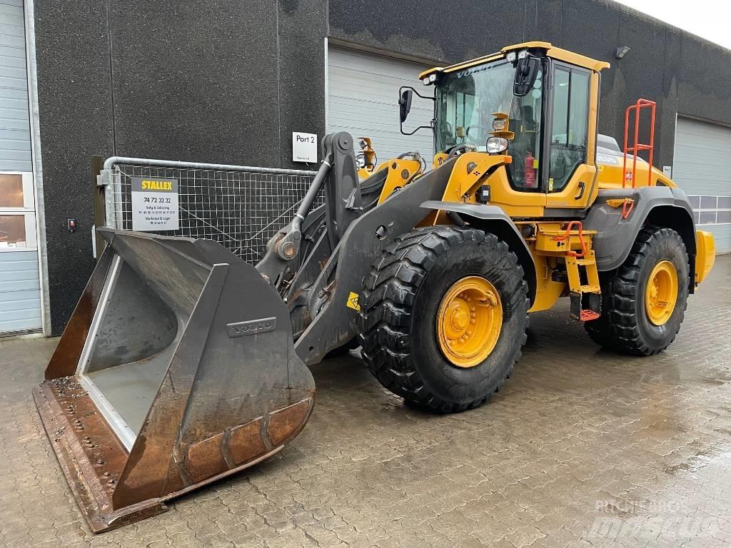 Volvo L110H Gumikerekes homlokrakodók