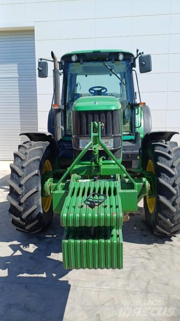 John Deere 6820 Traktorok
