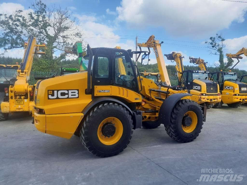 JCB TM420 Teleszkópos mezőgazdasági rakodók
