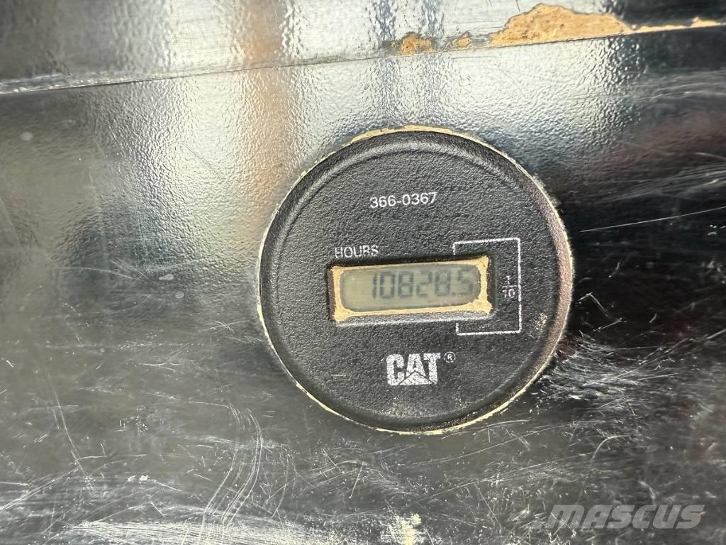 CAT 321 D LCR Lánctalpas kotrók