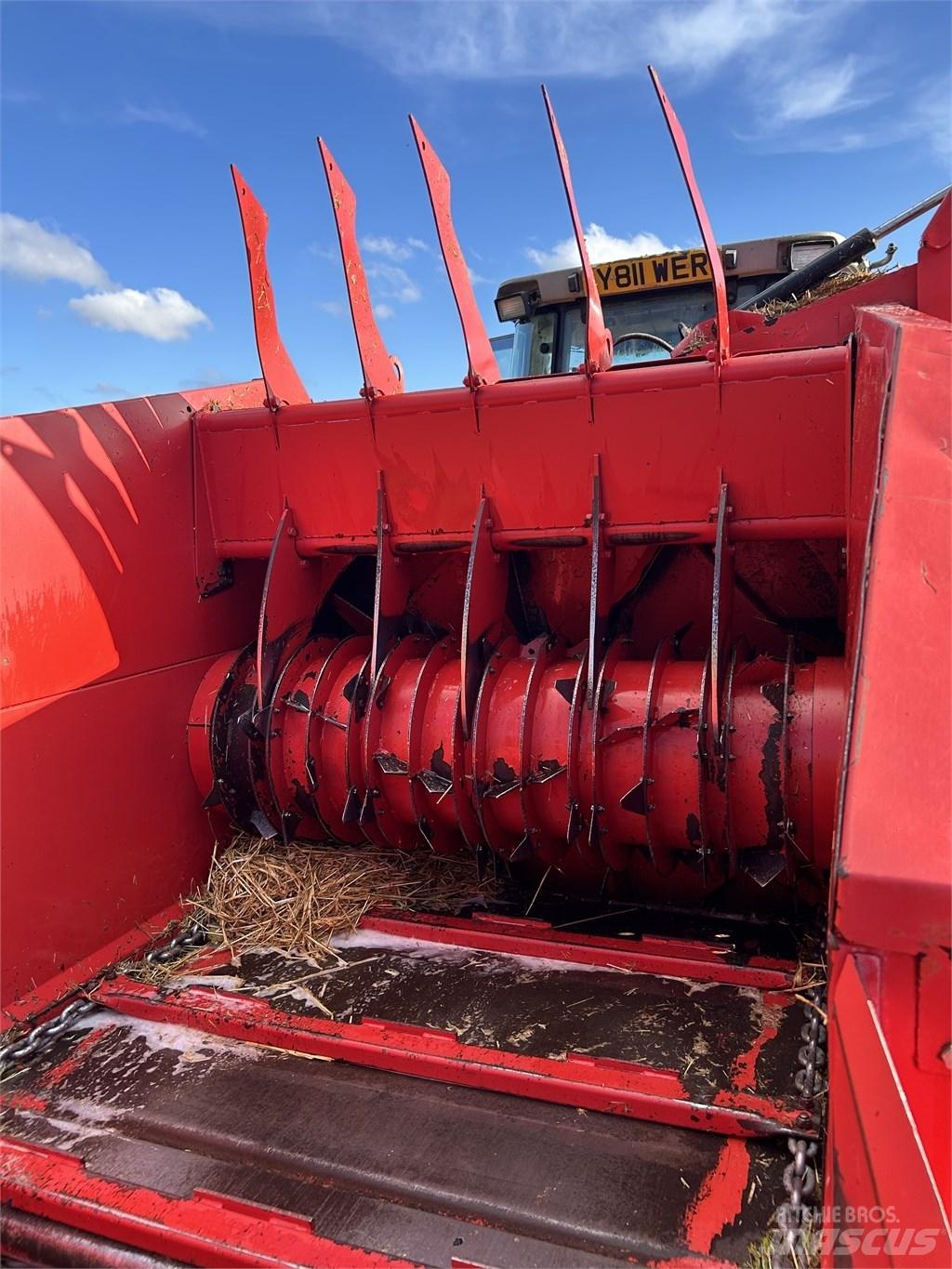 TEAGLE TOMAHAWK 808S Bála aprító, vágó, csomagoló