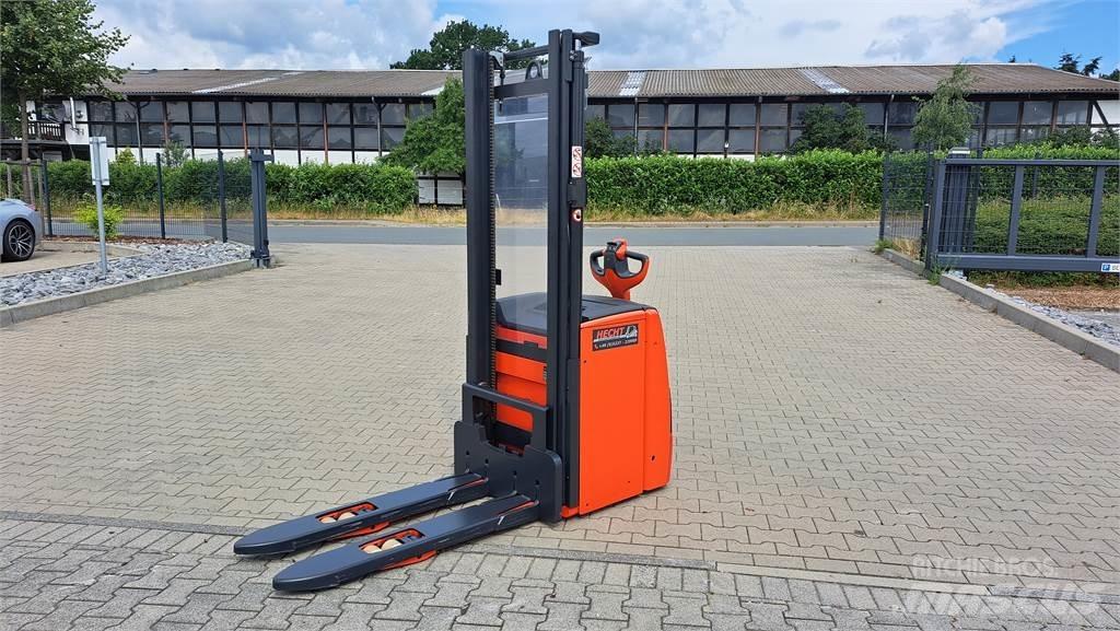 Linde L16i Gyalogkíséretű targonca
