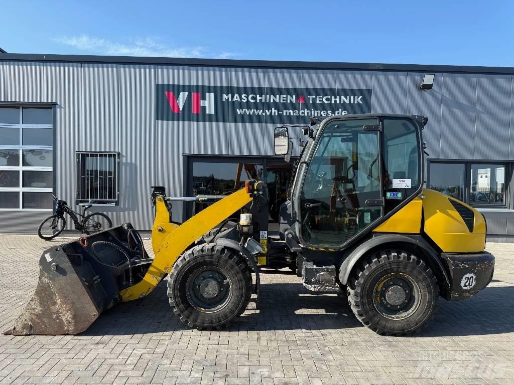 Komatsu WA 70-6 Gumikerekes homlokrakodók