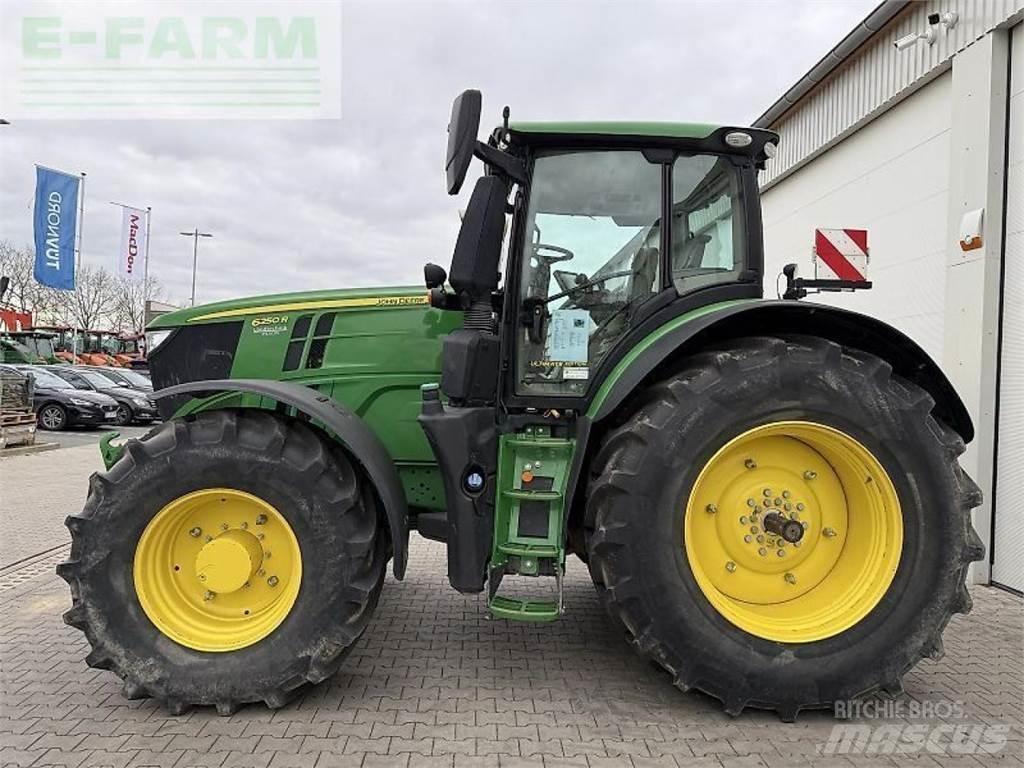 John Deere 6250 r Traktorok