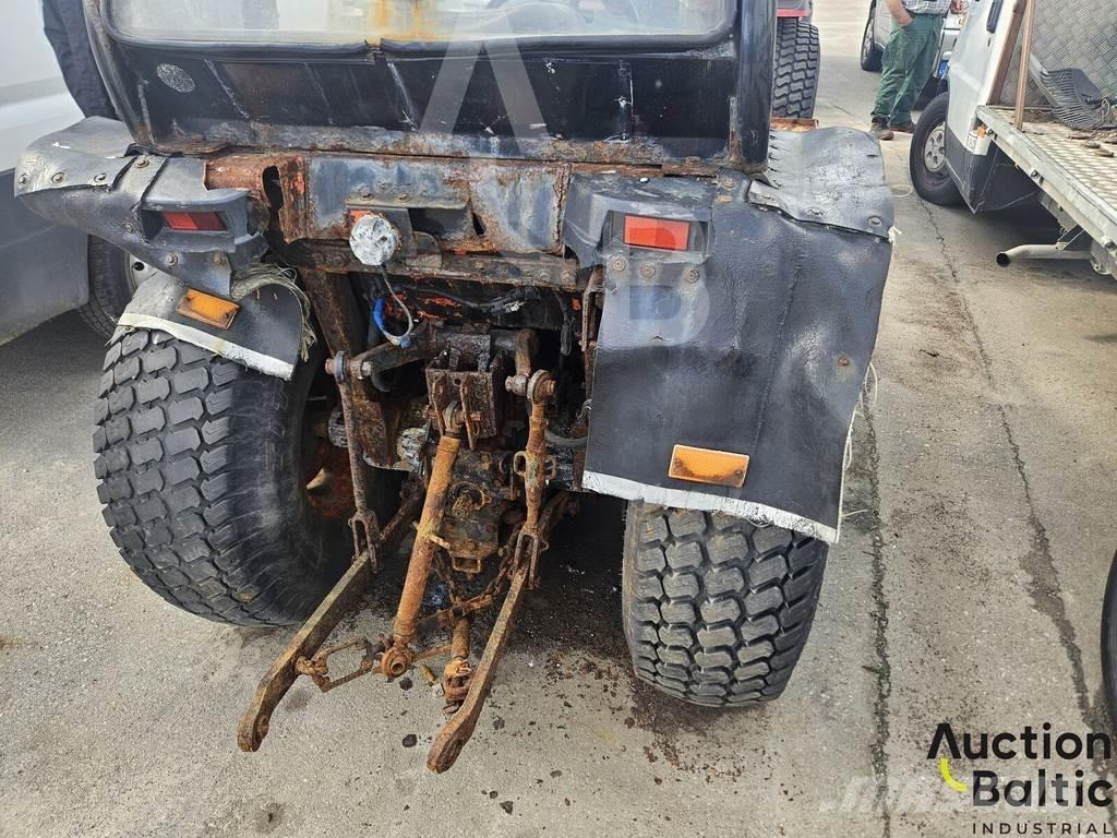 Kubota STV 32 Traktorok
