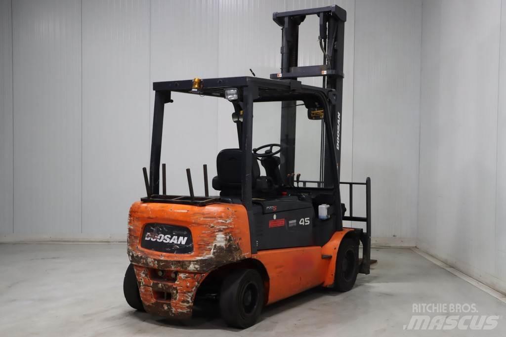 Doosan B45X-5 Elektromos targoncák