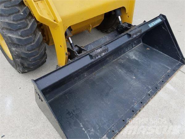 CAT 272 D Kompaktrakodók