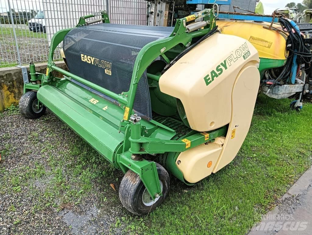 Krone Easy Flow 300 Önjáró szecskázók