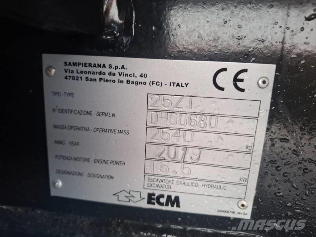 ECM 25 ZT Mini kotrók < 7t