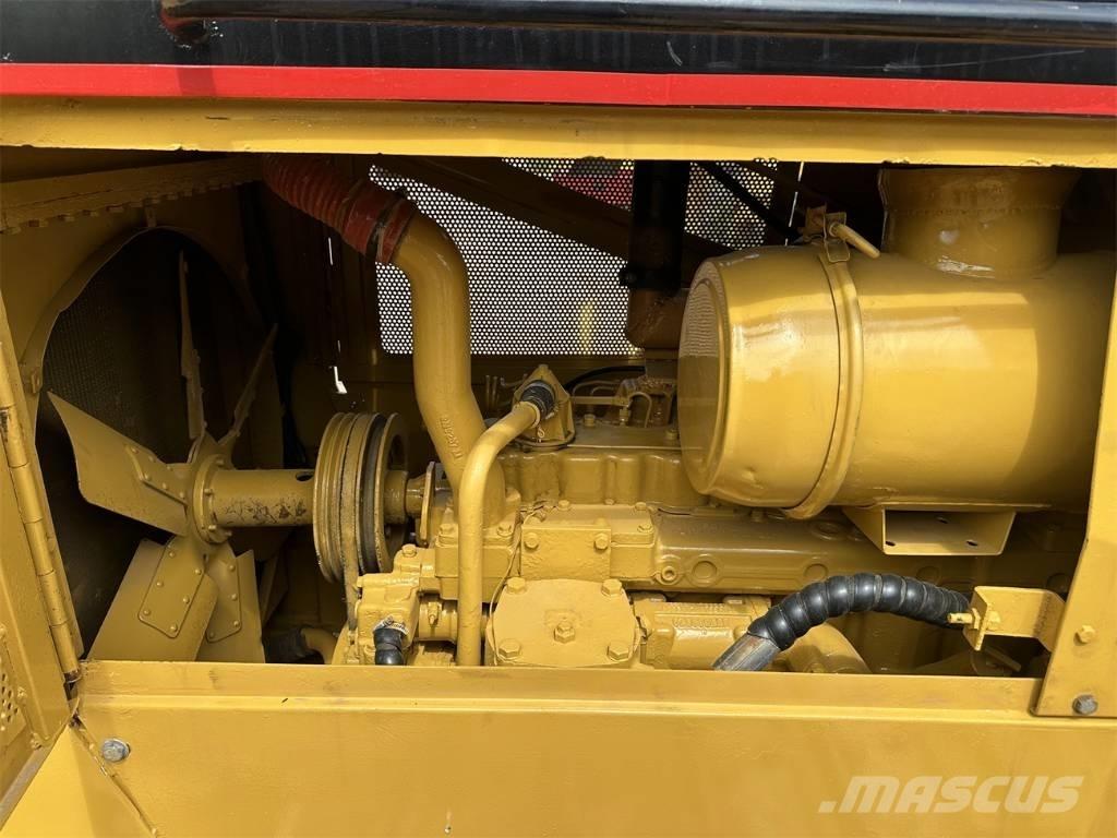 CAT D 6 G lánctalpas dózerek
