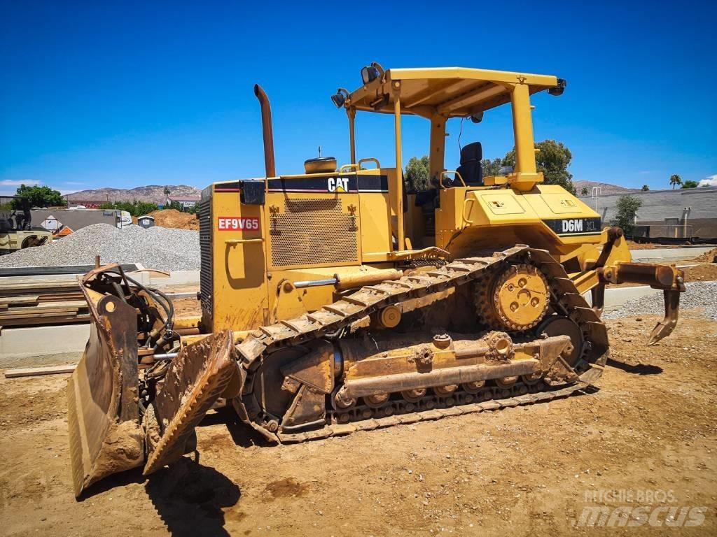 CAT D 6 M XL lánctalpas dózerek