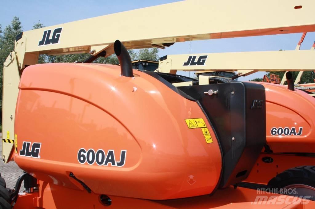 JLG 600 AJ Karos emelők