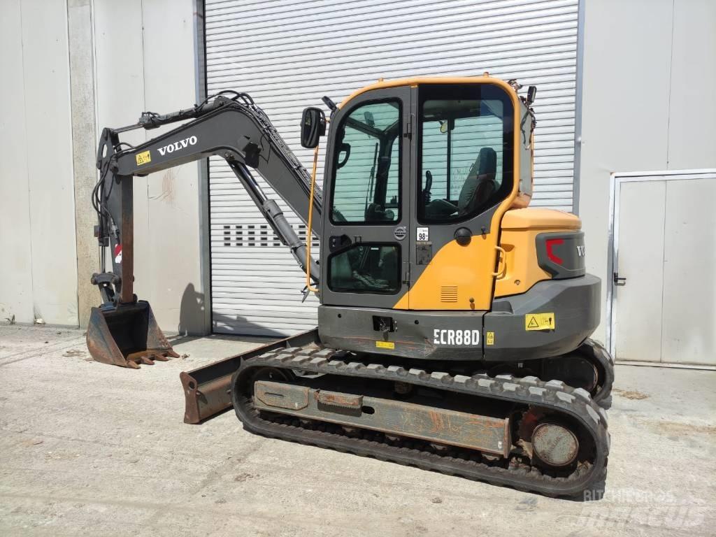 Volvo ECR 88 D Közepes (midi) kotrók 7 t - 12 t