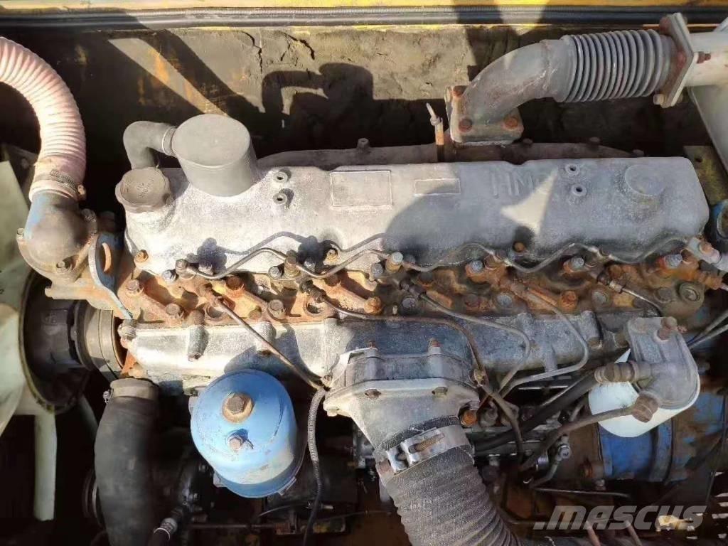Hyundai 210-5 Lánctalpas kotrók