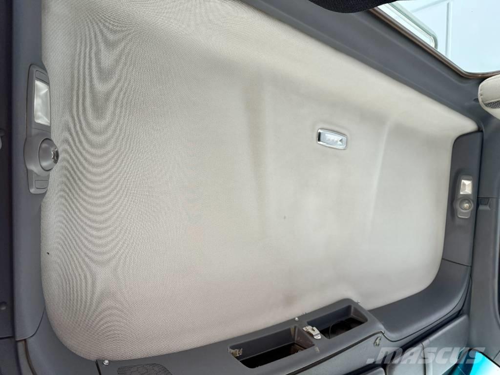 Peterbilt 567 Nyergesvontatók