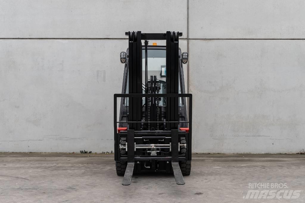 Manitou MI 25 D Dízel targoncák