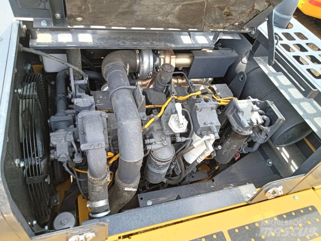 Komatsu PC 450-8 Lánctalpas kotrók