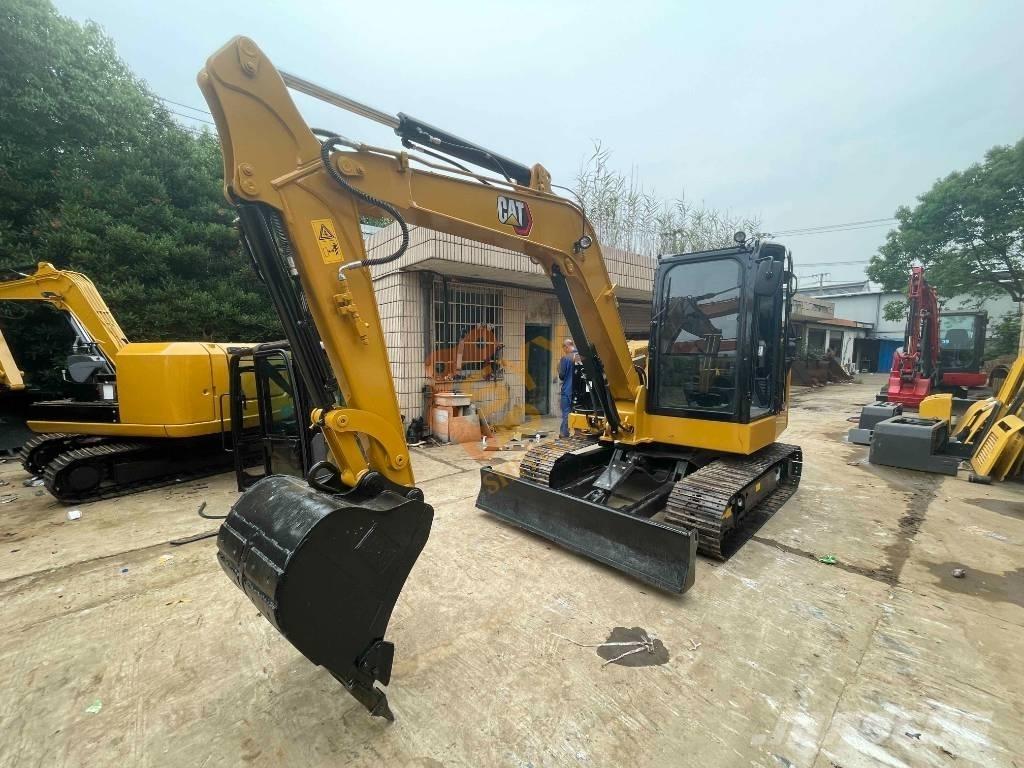 CAT 306 Mini kotrók < 7t