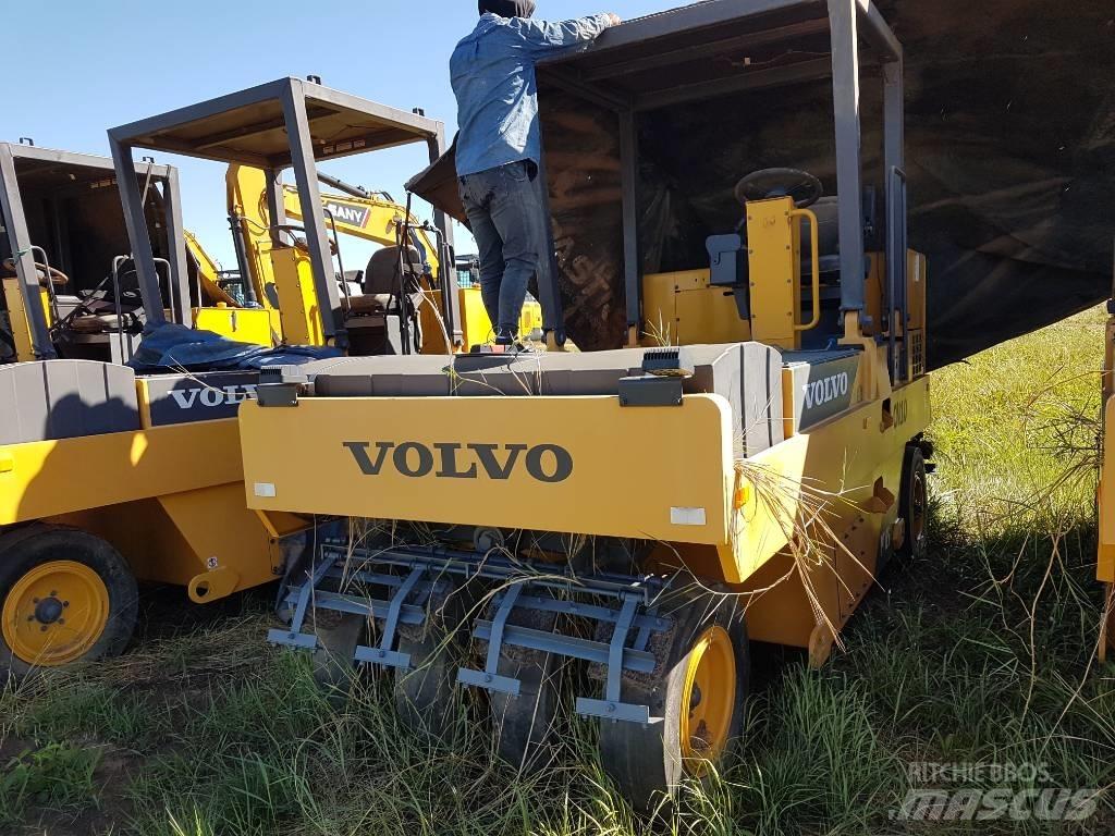 Volvo PT 125 Pneumatikus kerekes hengerek