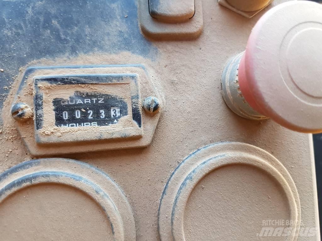 Volvo PT 125 Pneumatikus kerekes hengerek