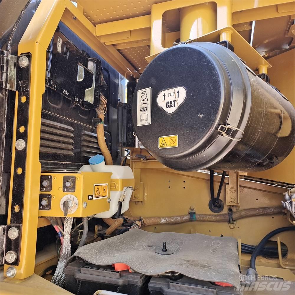 CAT 320 GC Lánctalpas kotrók