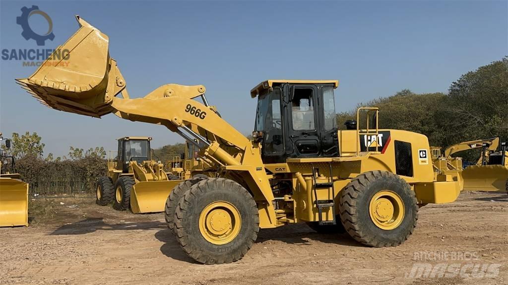 CAT 966 G Gumikerekes homlokrakodók