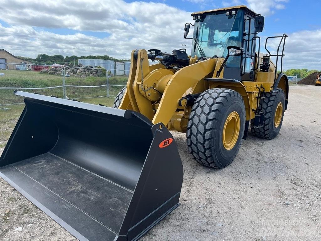 CAT 950 GC Gumikerekes homlokrakodók