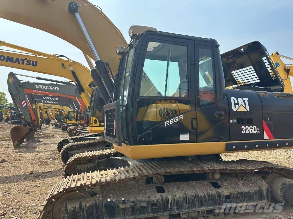 CAT 326 Lánctalpas kotrók