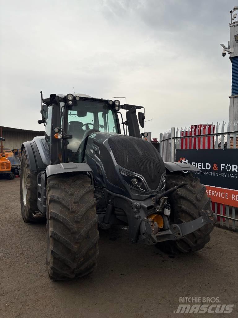 Valtra T 254 Traktorok