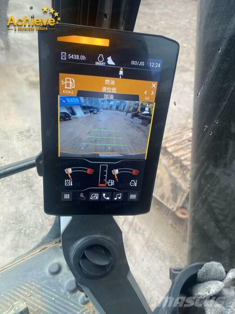 CAT 320 Lánctalpas kotrók