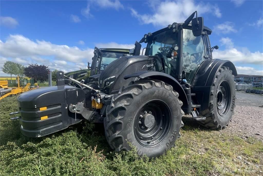Valtra N 175 Traktorok