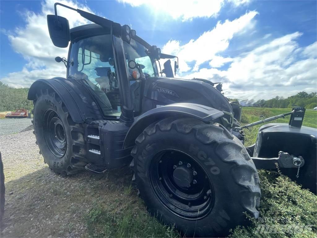 Valtra N 175 Traktorok