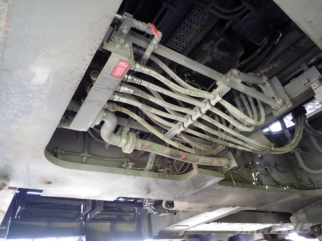 Hitachi EX 3600-7B Homlokrakodó Kotrók