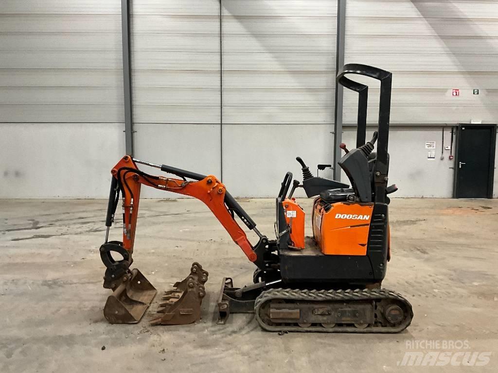 Doosan DX 10 Z Mini kotrók < 7t
