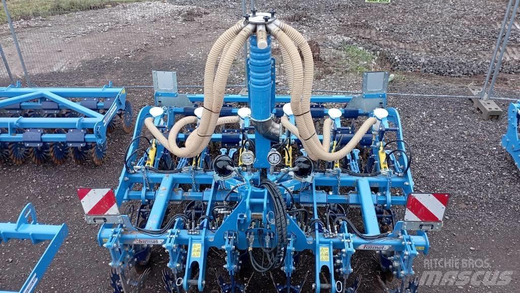 Farmet STRIP-TILL 6N Talajlazító ekék
