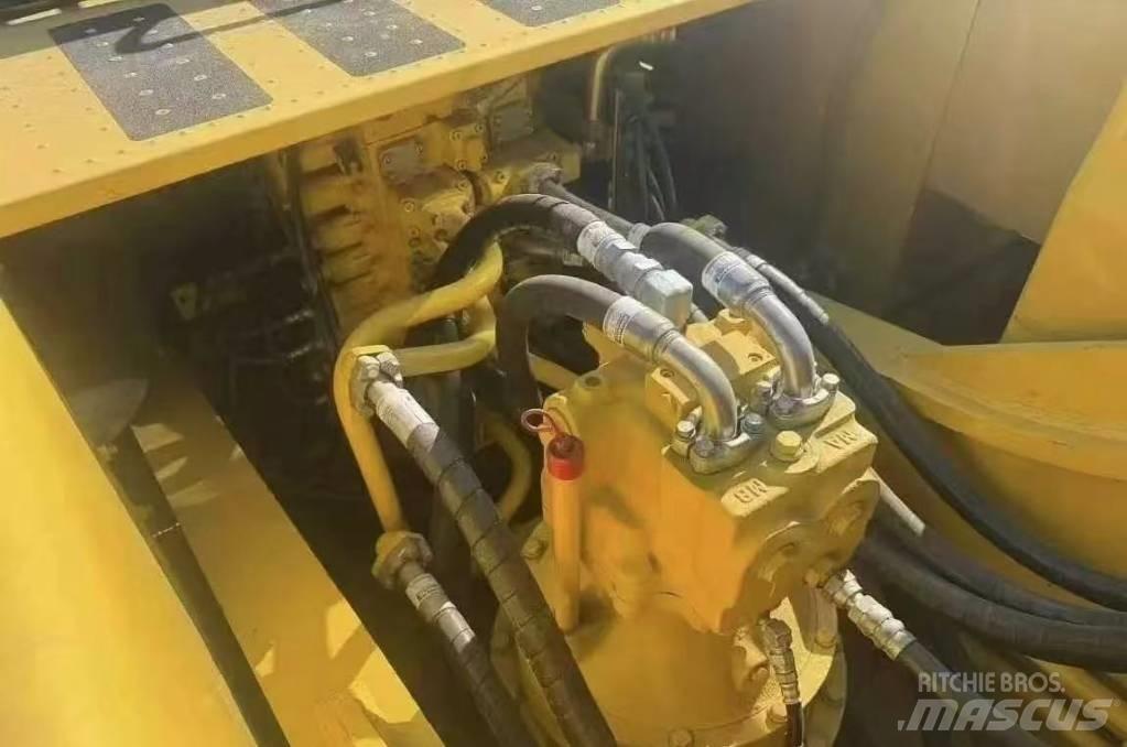 Komatsu PC 350 Lánctalpas kotrók