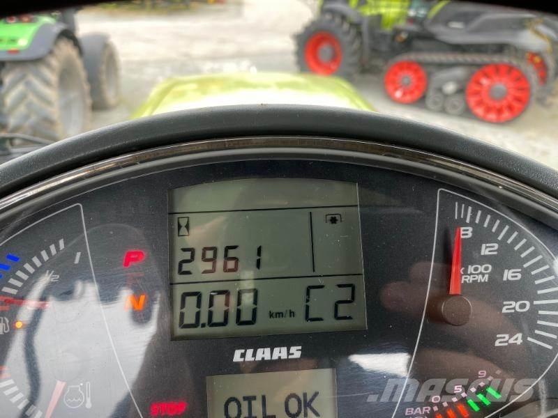 CLAAS AXION 830 Traktorok
