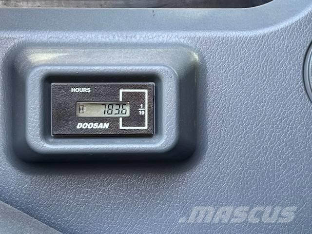 Doosan DX 140 LC-7 Lánctalpas kotrók