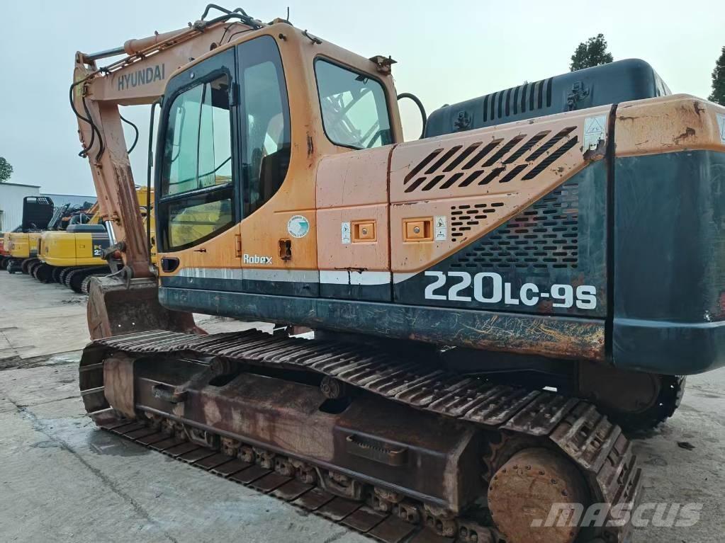 Hyundai R220LC-9S Lánctalpas kotrók