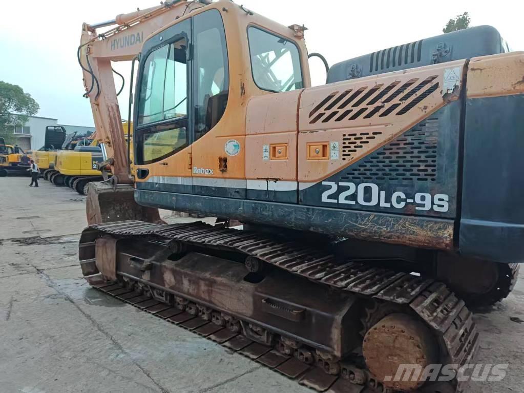 Hyundai R220LC-9S Lánctalpas kotrók