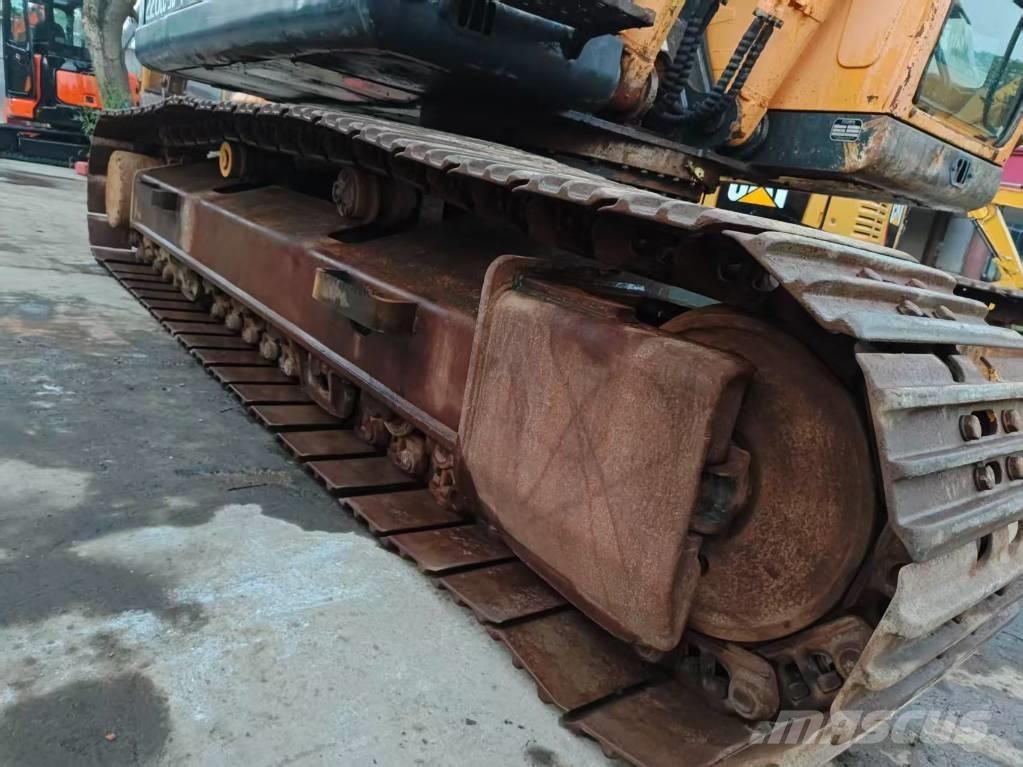 Hyundai R220LC-9S Lánctalpas kotrók